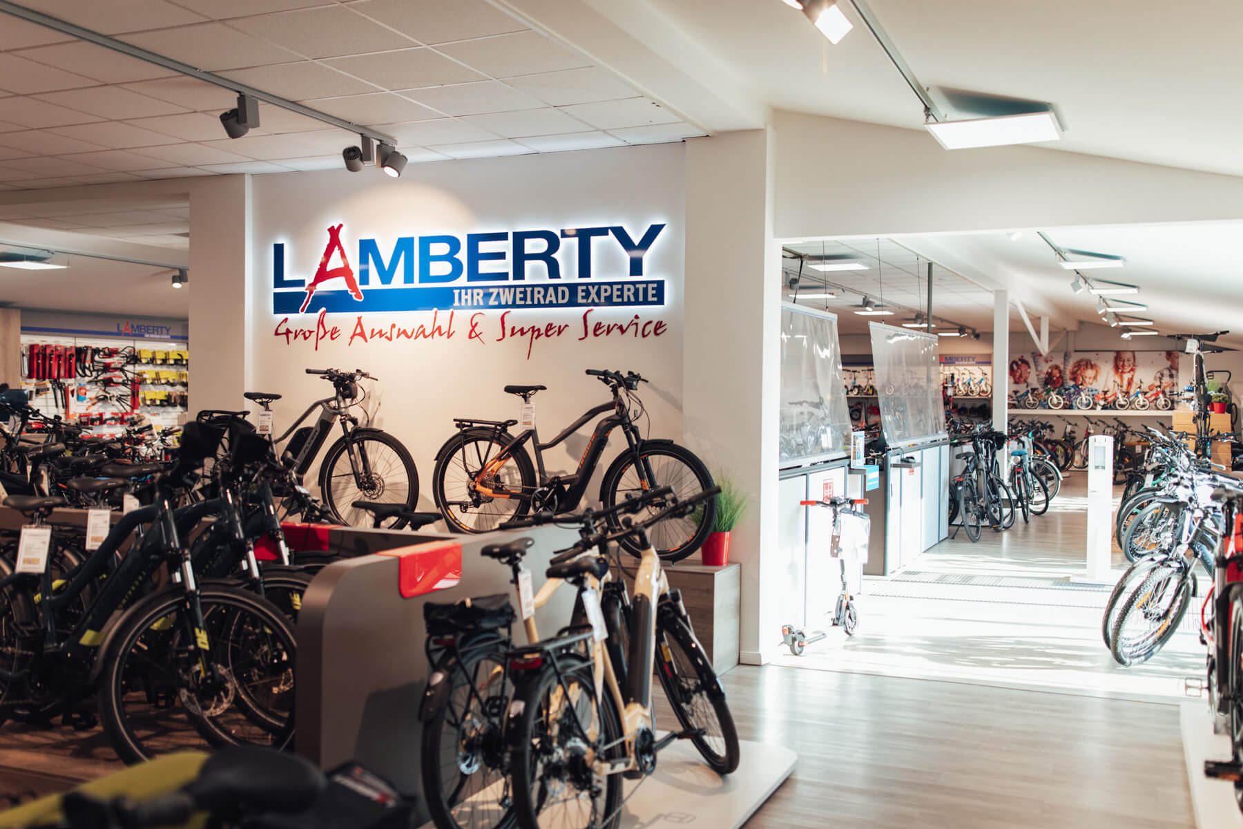Lamberty Zweiradhaus Verkauf von Fahrrädern und E-Bikes